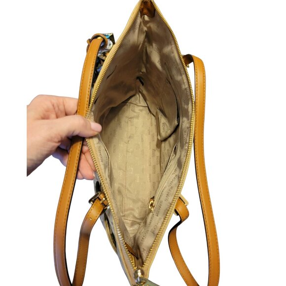 Michael Kors Signature Khaki Canvas Tote EUC - Picture 2 of 5